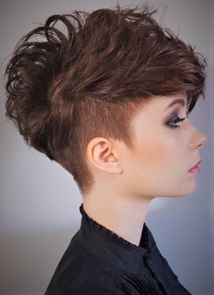 Some Trendy Short Hairstyles Ideas For Your New Haircut Pixie Hairstyles Short Hairstyles Short hairstyles for women  